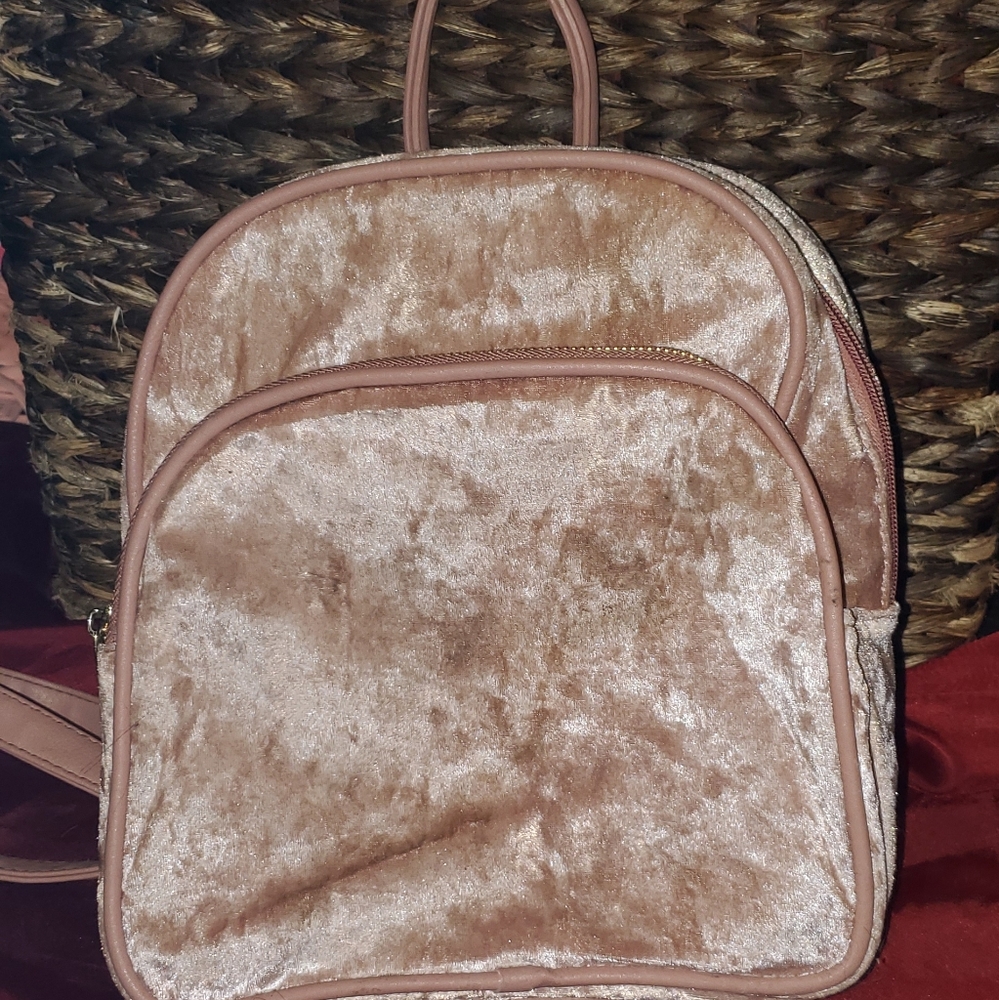BACKPACK